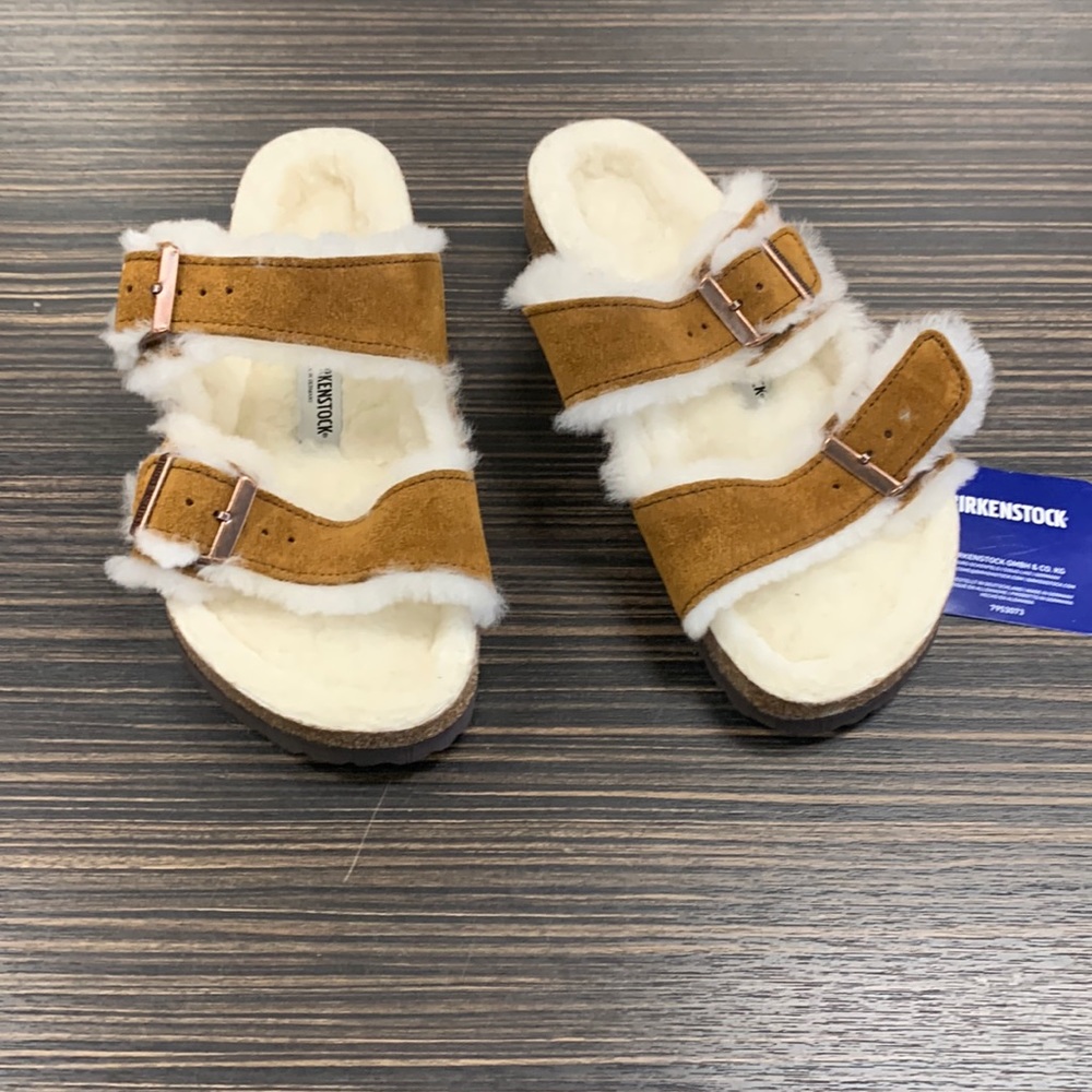 Birkenstock women’s Arizona double buckle sandals